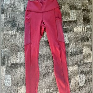 Maroon sports leggings